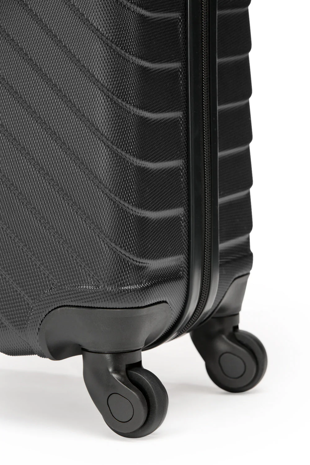 SWISSGEAR - BOLD III Collection Carry-On Hardside Luggage - Image 7