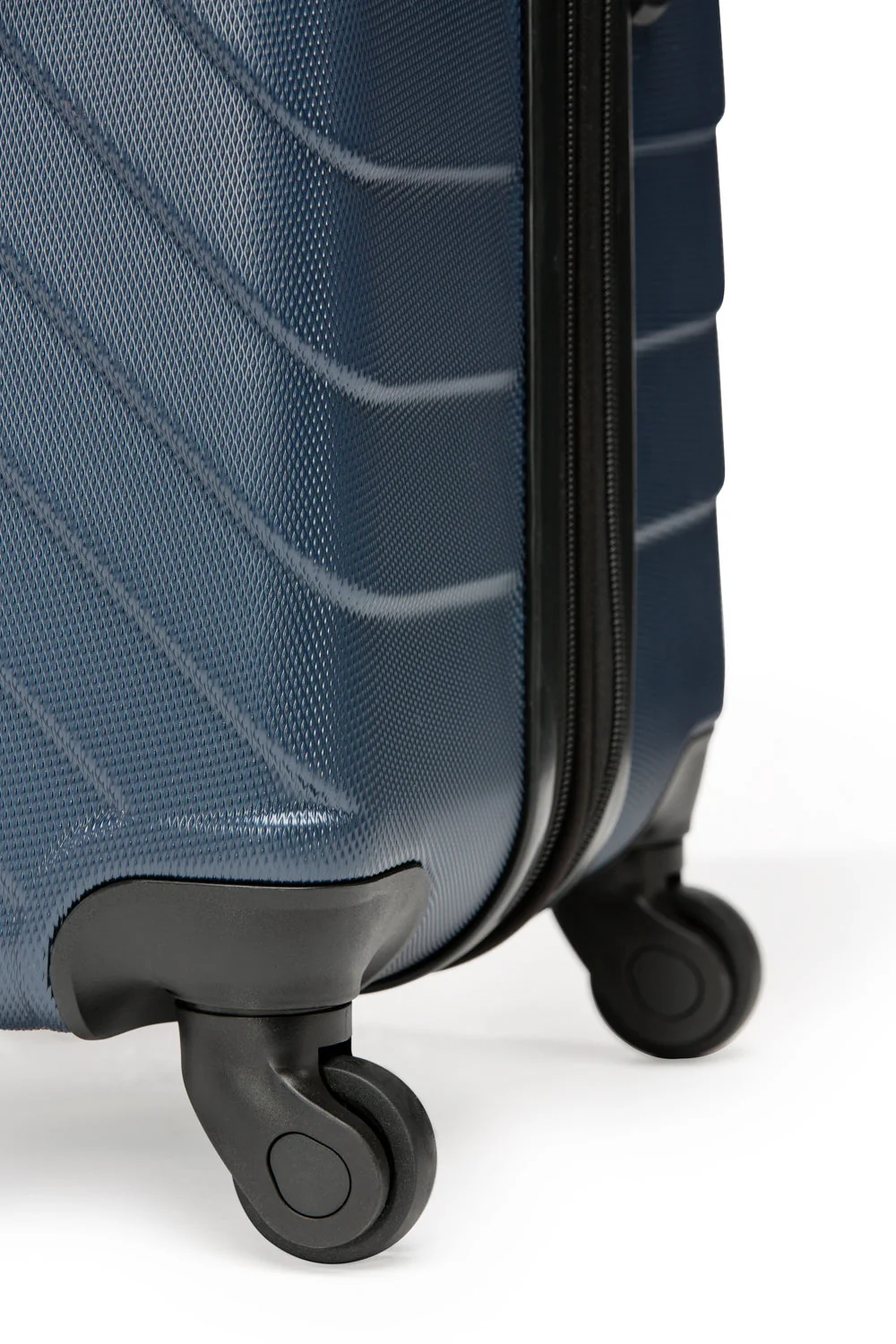 SWISSGEAR - BOLD III Collection Expandable Hardside Luggage 2 Piece Set - Image 10