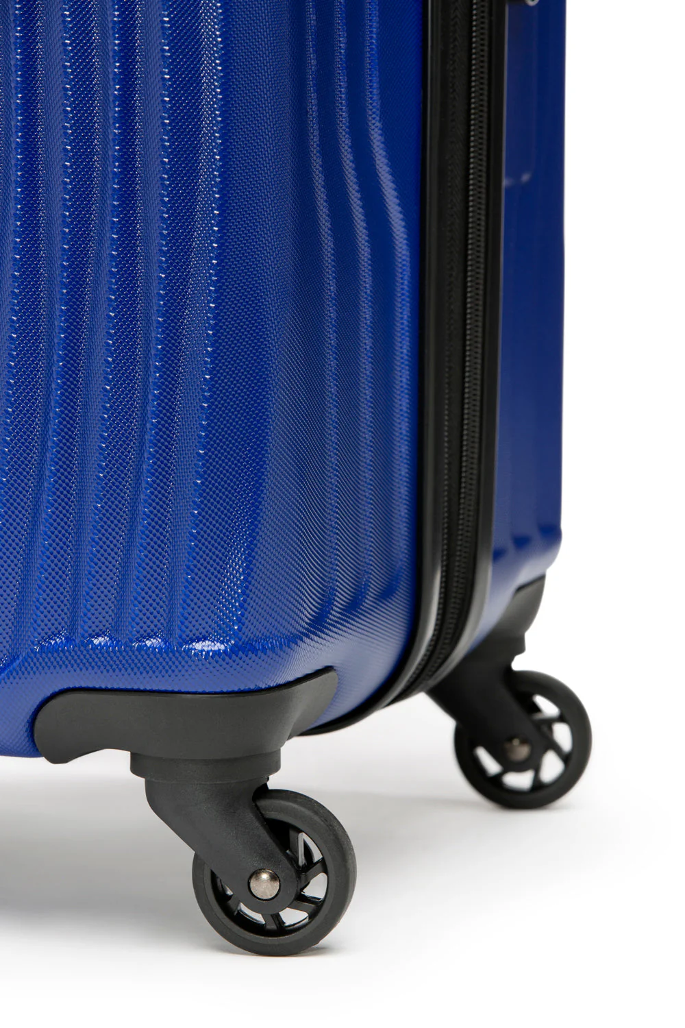 SWISSGEAR - DIVINE Collection 24" Expandable Hardside Luggage - Image 7