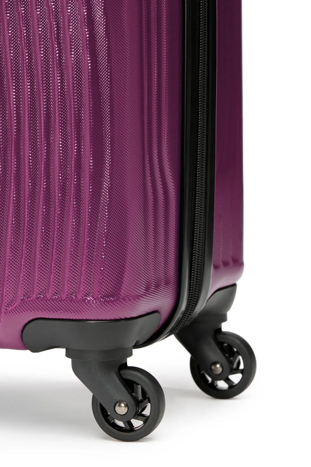 SWISSGEAR - DIVINE Collection Carry-On Hardside Luggage - Image 15