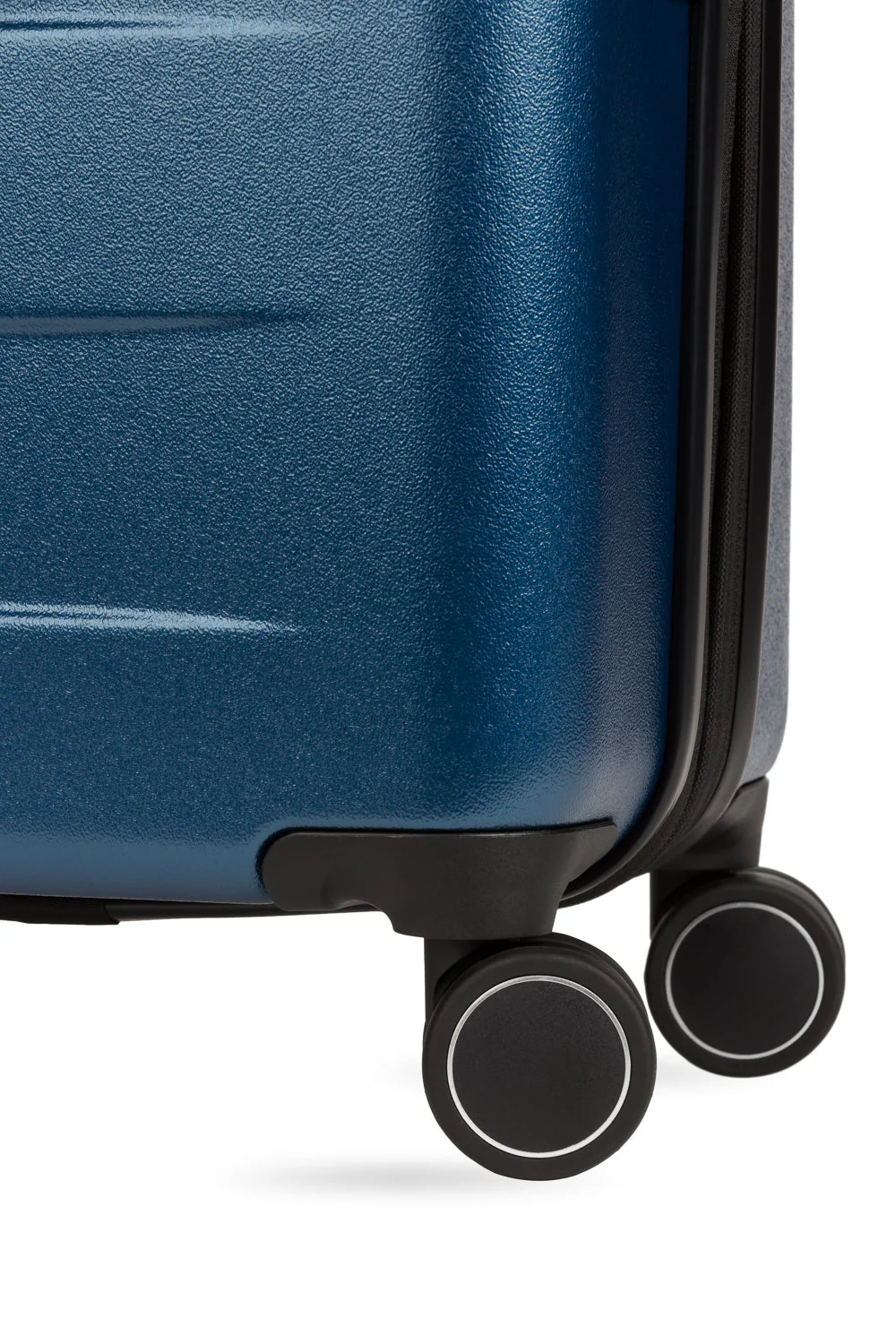 SWISSGEAR - Eclipse Carry-On Spinner - Image 37