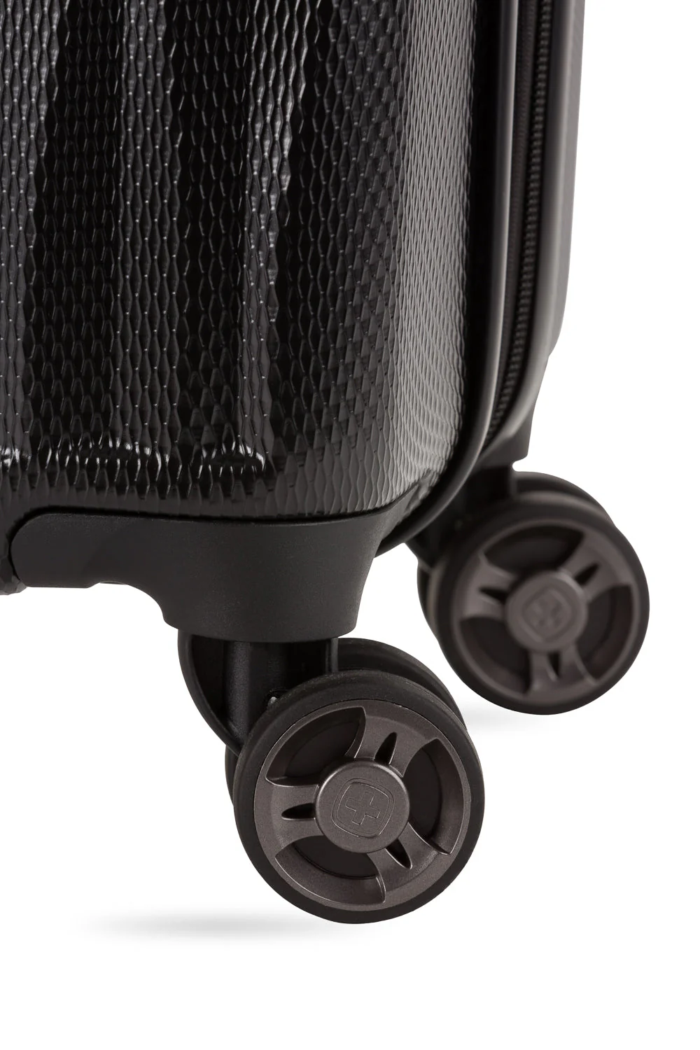 SWISSGEAR - Energie Carry-On Spinner - Image 13