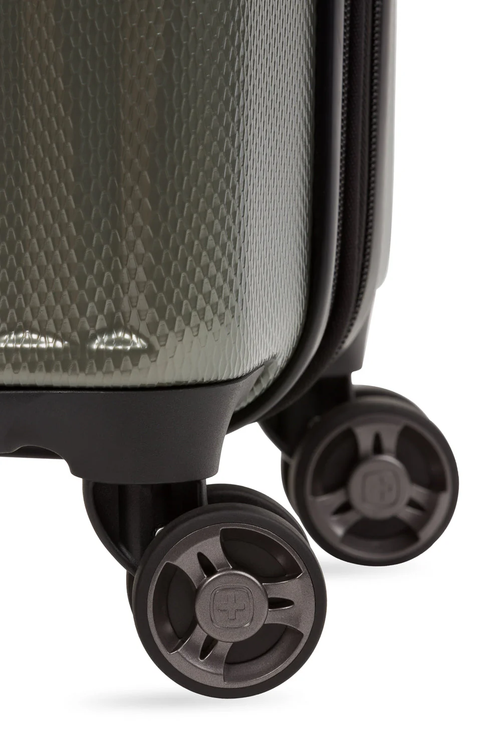 SWISSGEAR - Energie Carry-On Spinner - Image 58