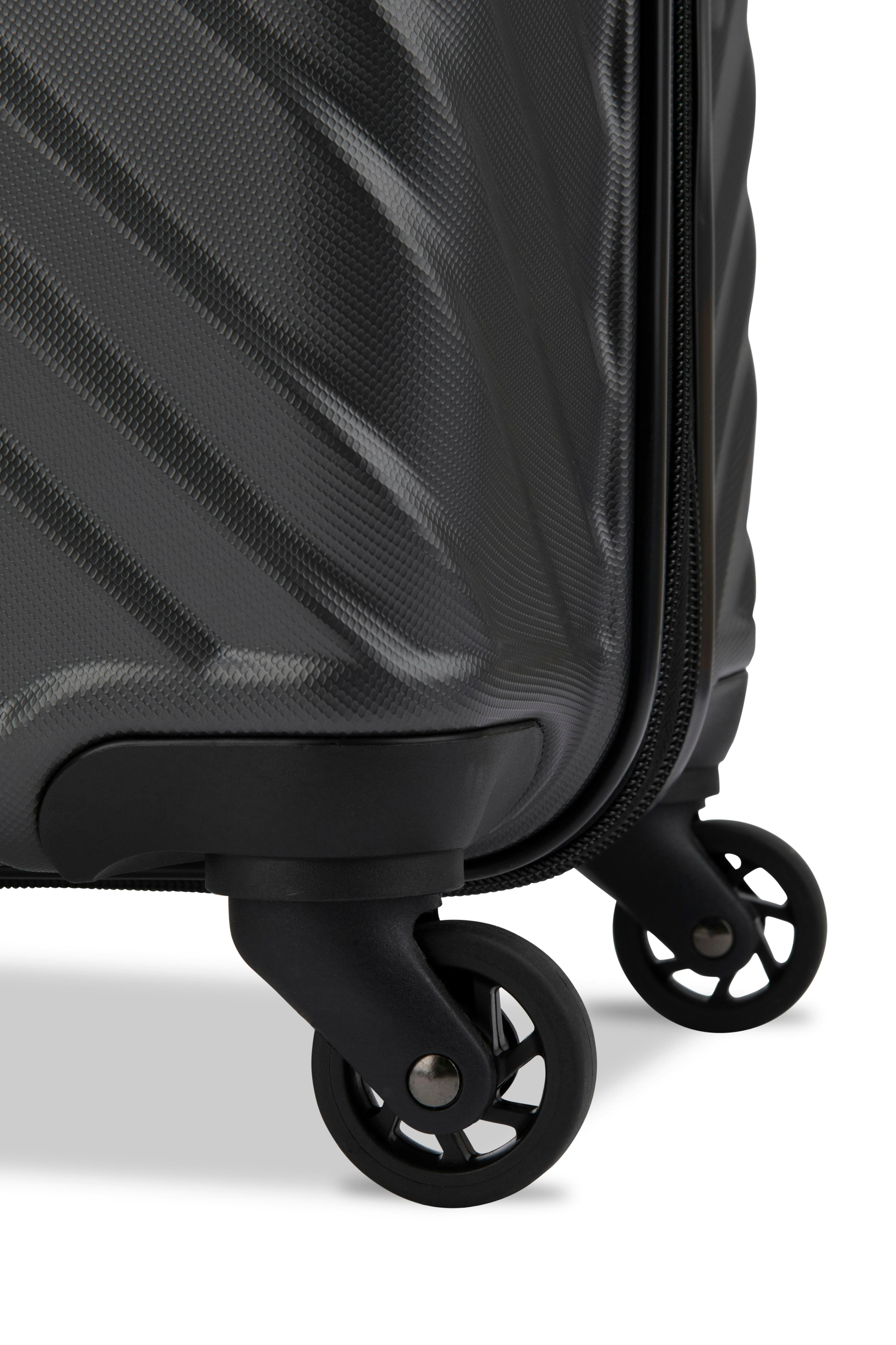 SWISSGEAR - MOD Collection Hardside 3 Piece Set - Image 12