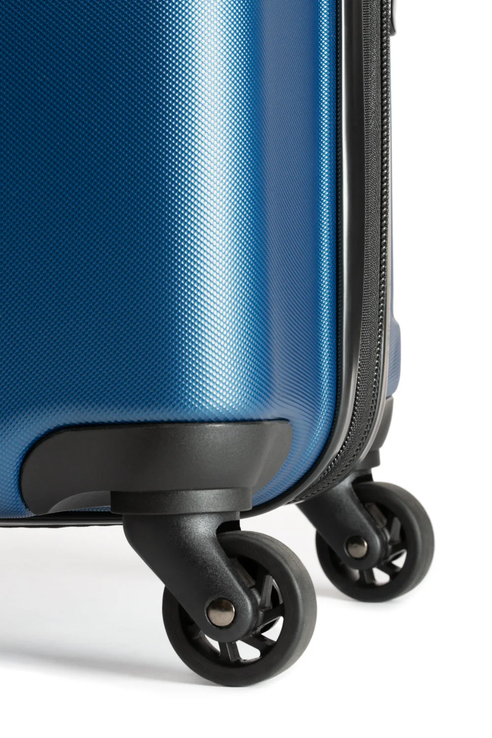 SWISSGEAR - Protector Collection Hardside Luggage 3 Piece Set - Image 6