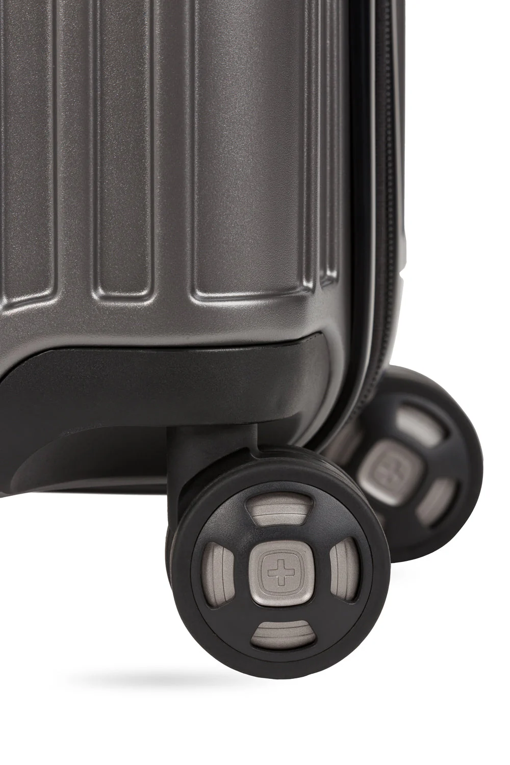 SWISSGEAR - Ridge Carry-On Spinner - Image 36