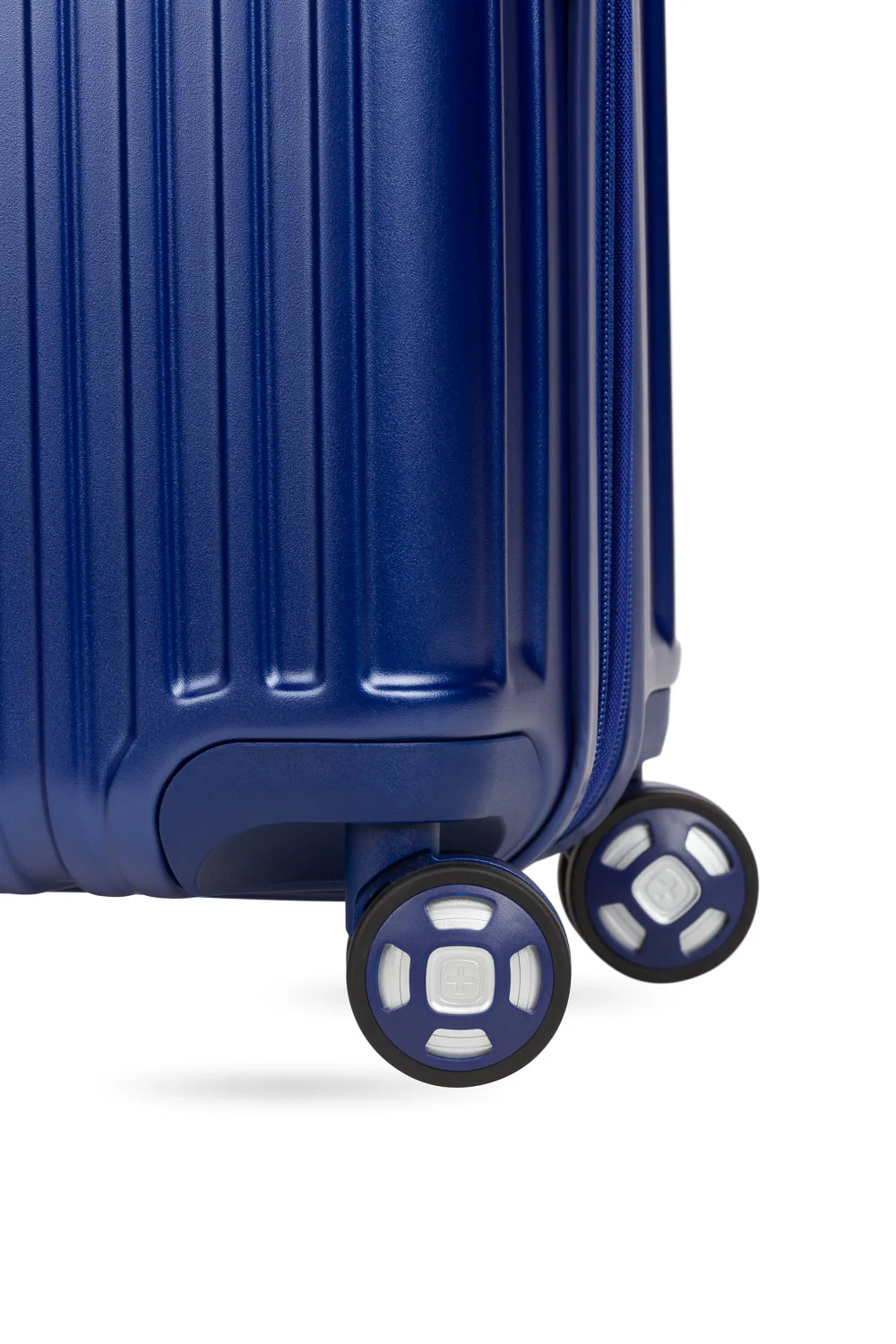 SWISSGEAR - Ridge Carry-On Spinner - Image 48