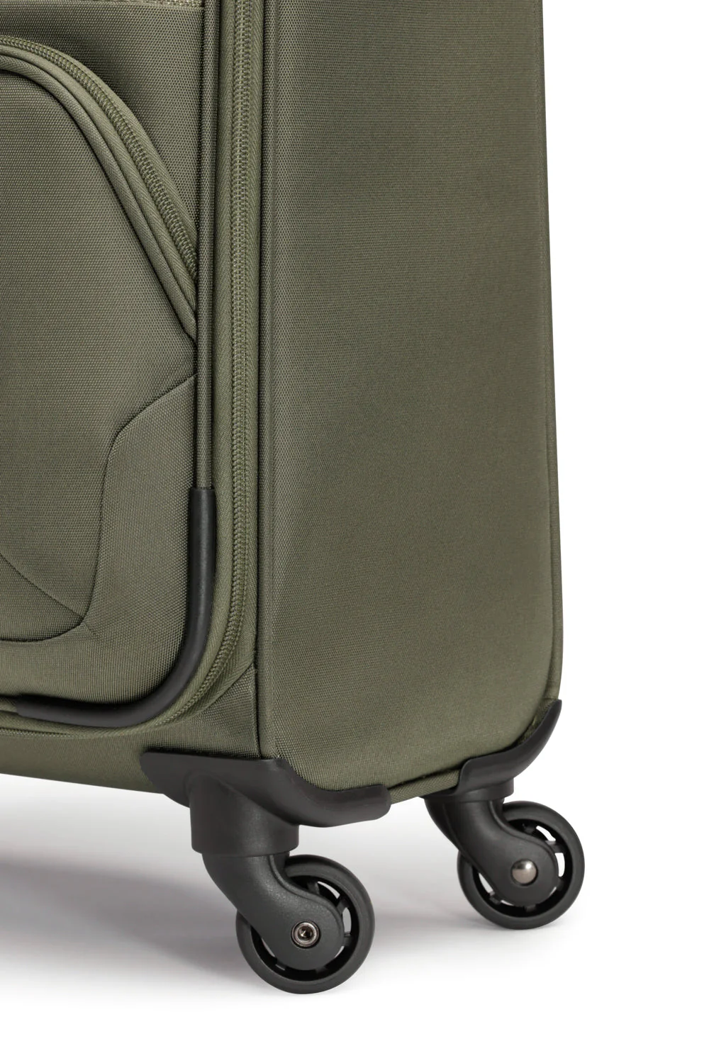 SWISSGEAR - ROUND TRIP II Collection Carry-On Upright - Image 23