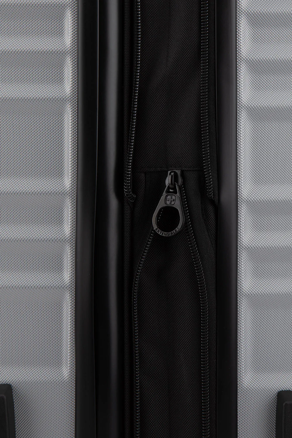 SWISSGEAR - SONIC Collection 28" Expandable Hardside Luggage - Image 30