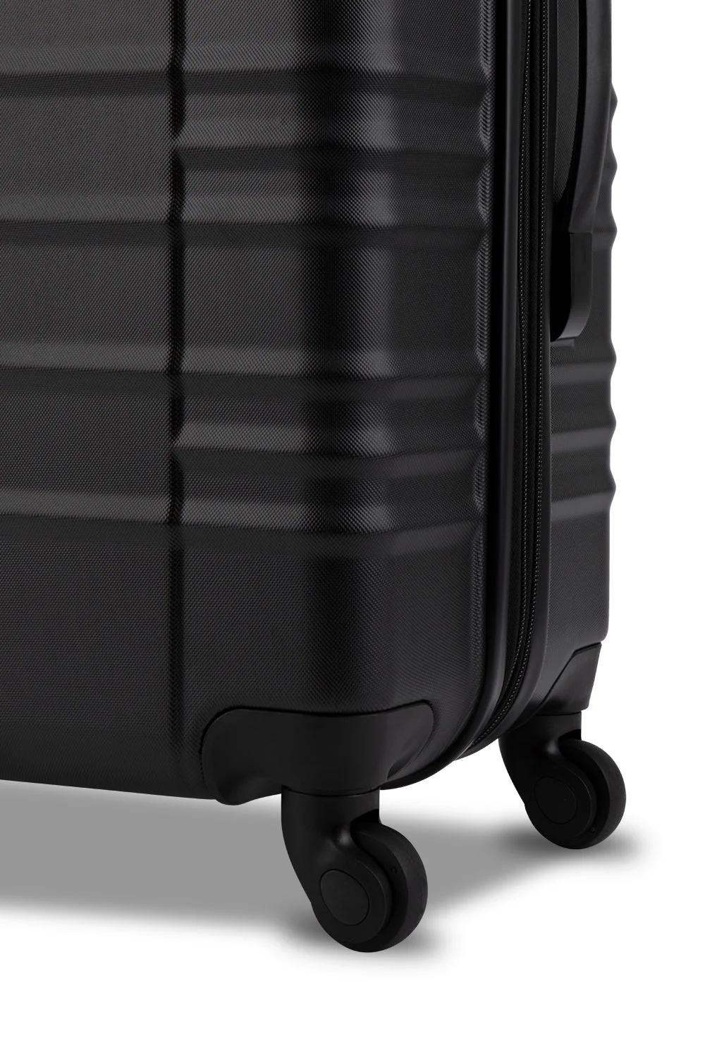 SWISSGEAR - SONIC Collection 28" Expandable Hardside Luggage - Image 7