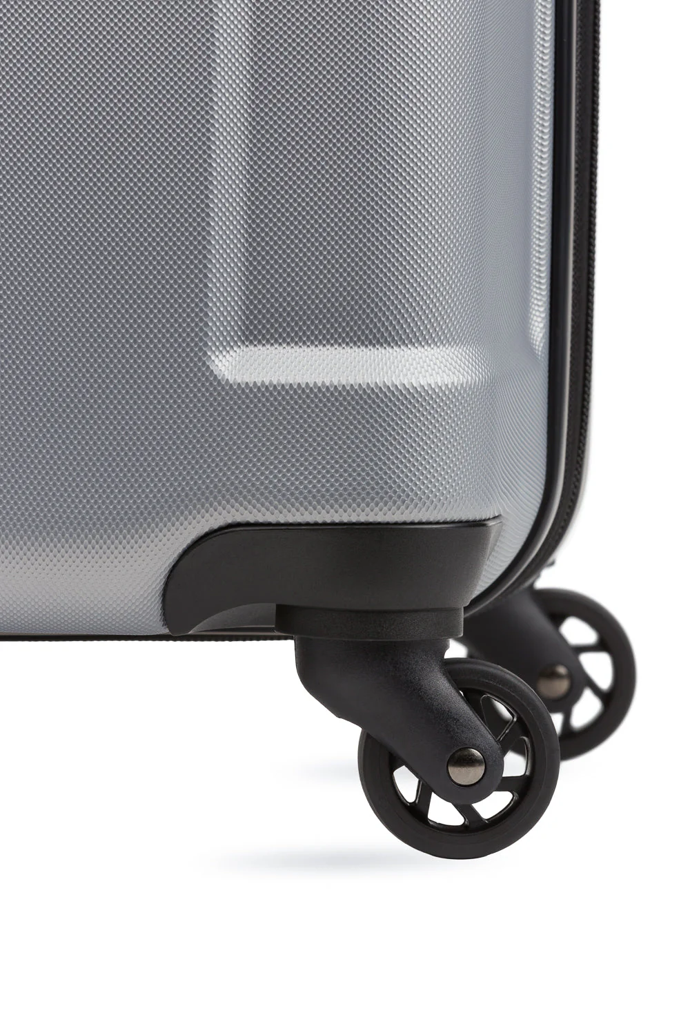 SWISSGEAR - Summit 3-Piece Spinner Set - Image 10