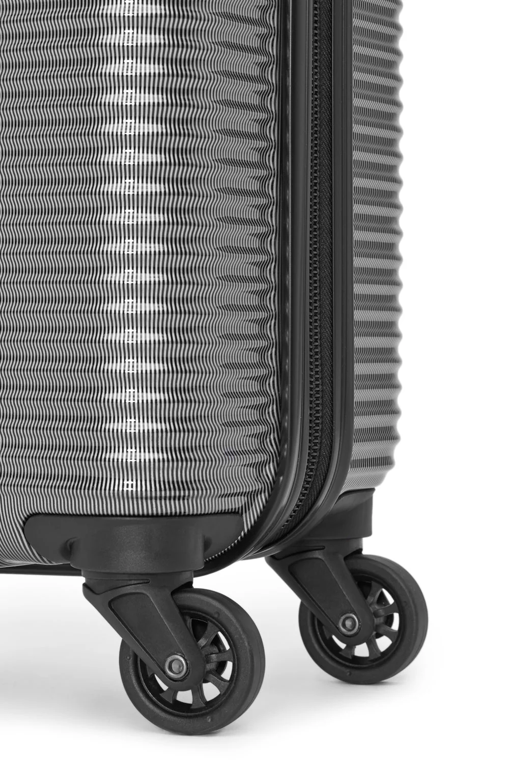 SWISSGEAR - Whistler Collection 24" Expandable Hardside Luggage - Image 7