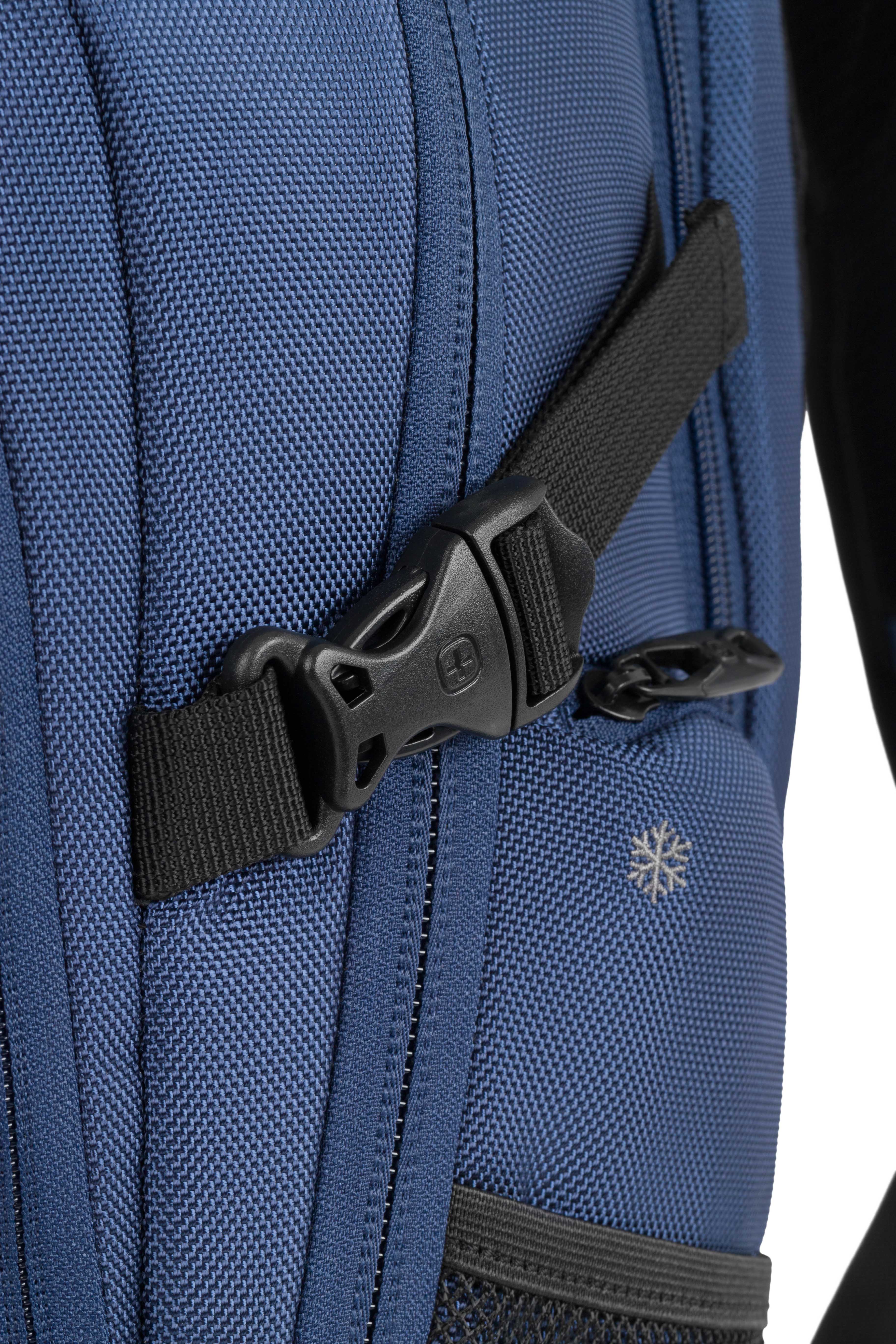 SWISSGEAR - Travel Tech Elite USB ScanSmart Laptop Backpack - Image 17