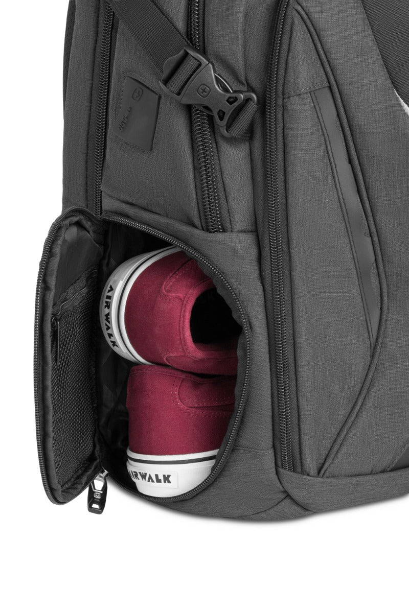 SWISSGEAR - Travel Tech Elite USB ScanSmart Laptop Backpack - Image 45