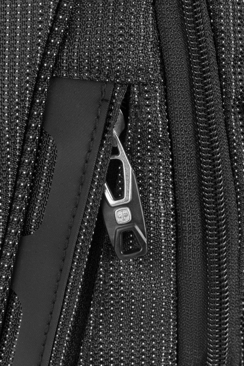 SWISSGEAR - Travel Tech Elite USB ScanSmart Laptop Backpack - Image 70