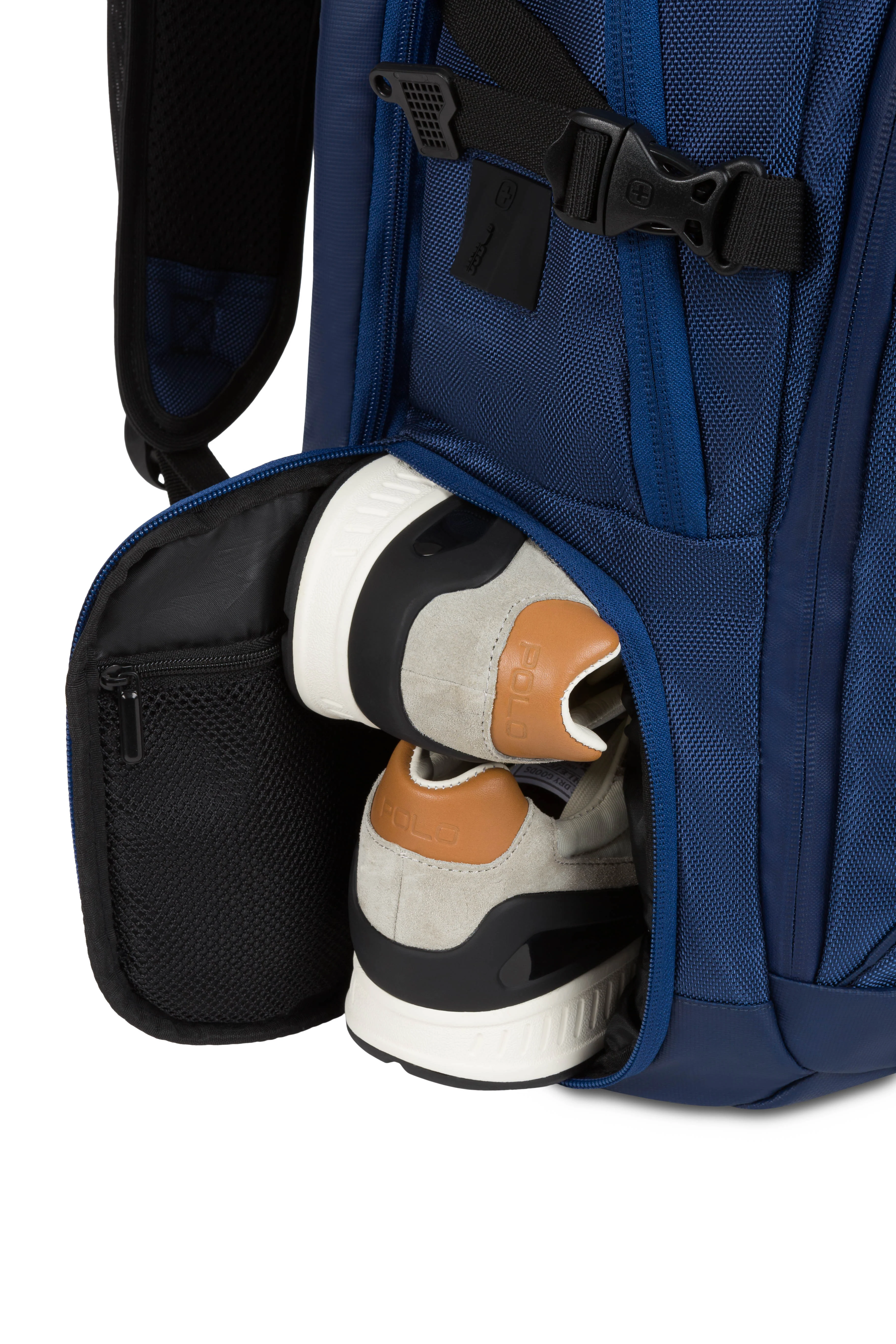 SWISSGEAR - Travel Tech Elite USB ScanSmart Laptop Backpack - Image 85